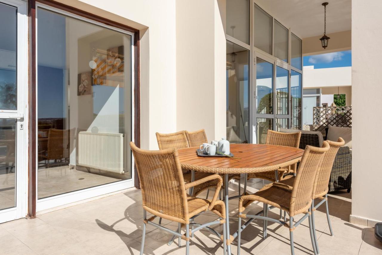 Villa Savoya Sunrise By Ezoria Villas كورال باي المظهر الخارجي الصورة