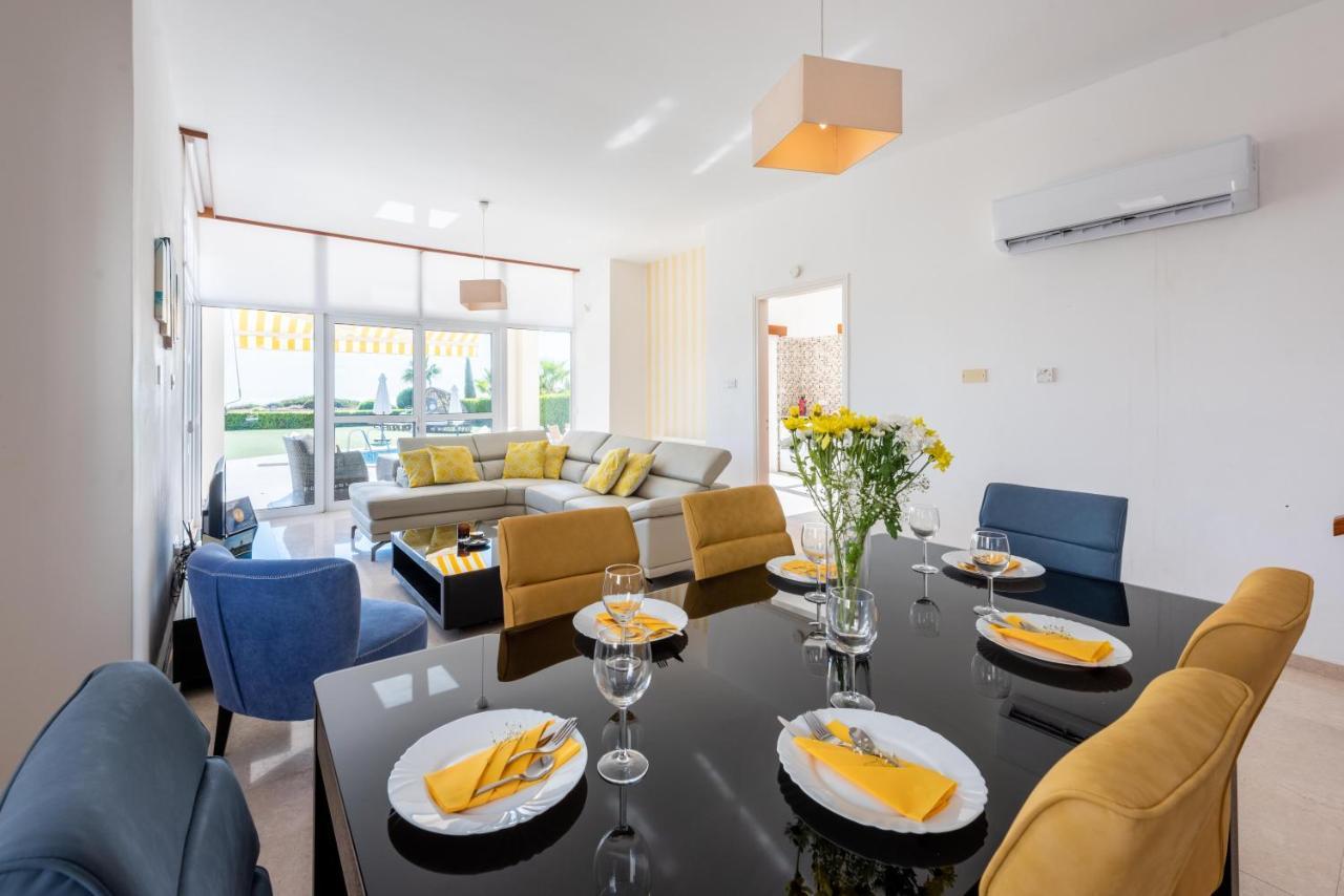 Villa Savoya Sunrise By Ezoria Villas كورال باي المظهر الخارجي الصورة