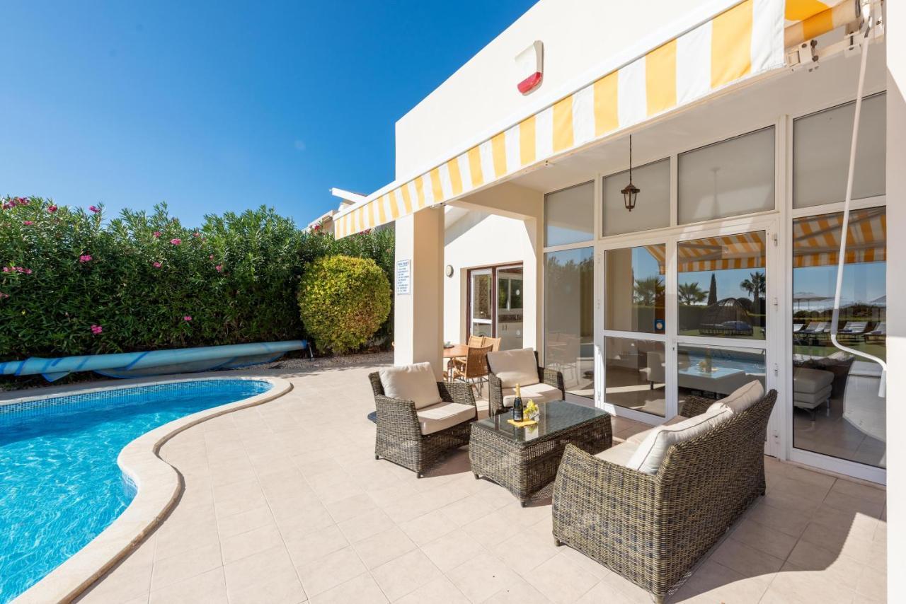 Villa Savoya Sunrise By Ezoria Villas كورال باي المظهر الخارجي الصورة