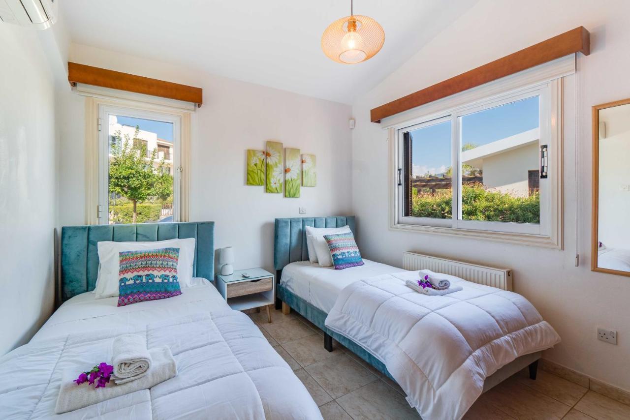 Villa Savoya Sunrise By Ezoria Villas كورال باي المظهر الخارجي الصورة