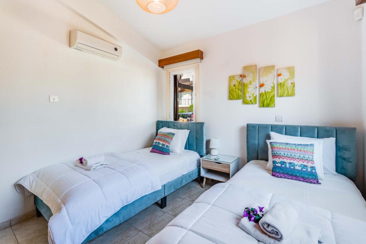 Villa Savoya Sunrise By Ezoria Villas كورال باي المظهر الخارجي الصورة